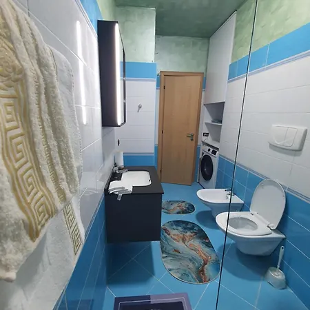 Norris Apartment